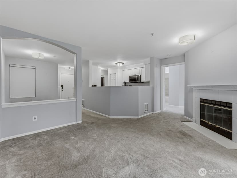 Property photo for 18501 SE Newport Way #H136, Issaquah photo 6