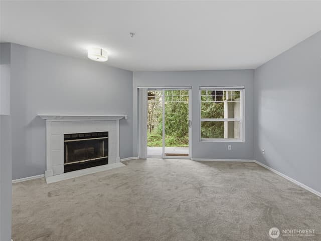 Property photo for 18501 SE Newport Way #H136, Issaquah photo 5