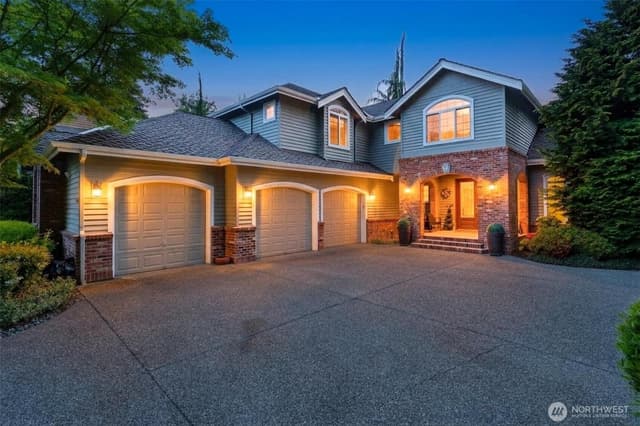 Property photo for 13427 64th Avenue W, Edmonds