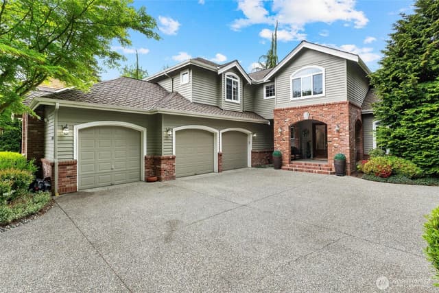 Property photo for 13427 64th Avenue W, Edmonds photo 2