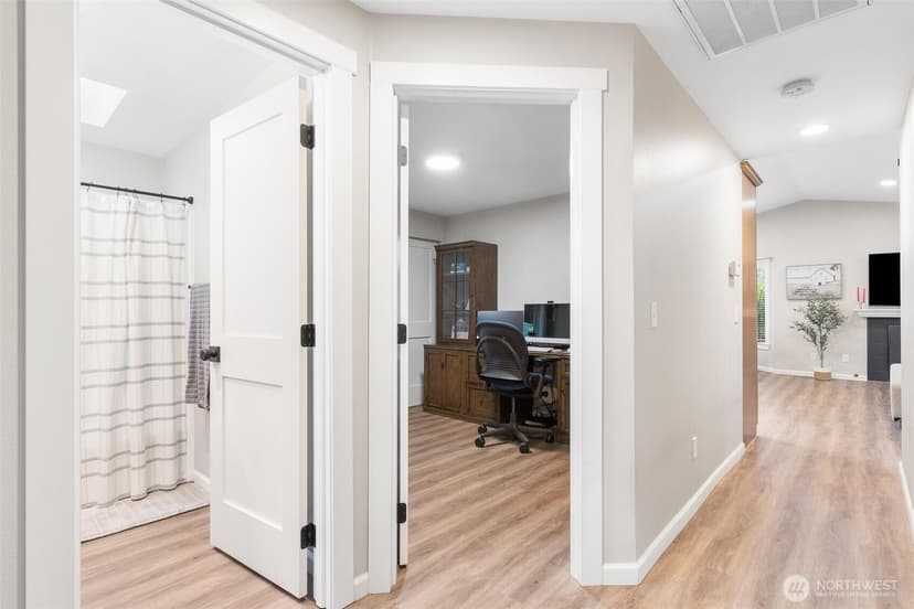 Property photo for 21910 SE 239th Street, Maple Valley photo 18