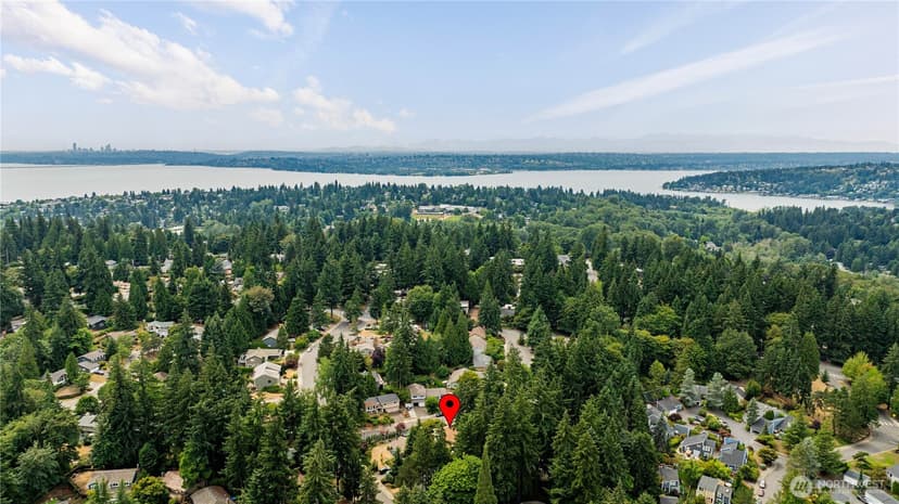 Property photo for 10310 117th Place NE, Kirkland photo 38