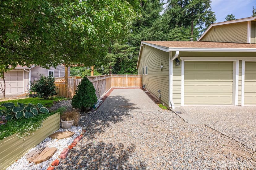Property photo for 10310 117th Place NE, Kirkland photo 33