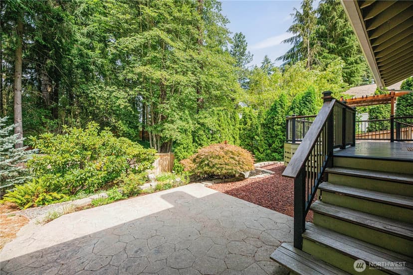 Property photo for 10310 117th Place NE, Kirkland photo 28