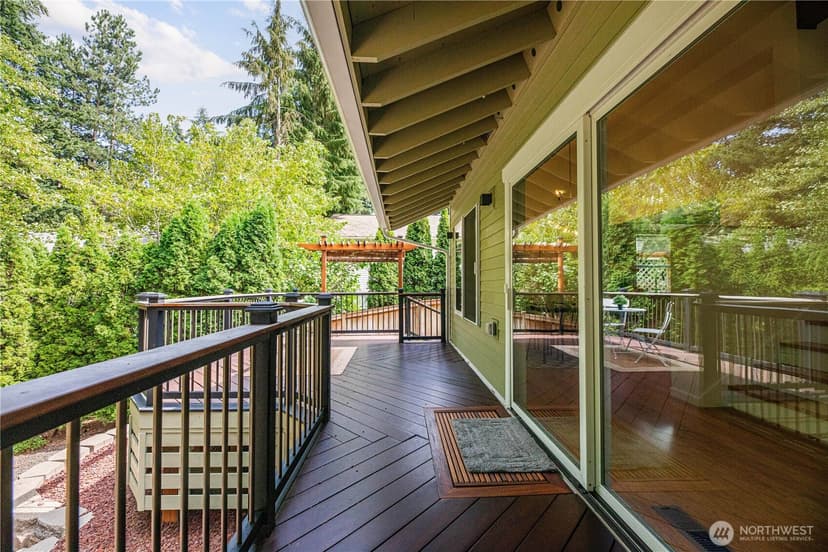 Property photo for 10310 117th Place NE, Kirkland photo 27