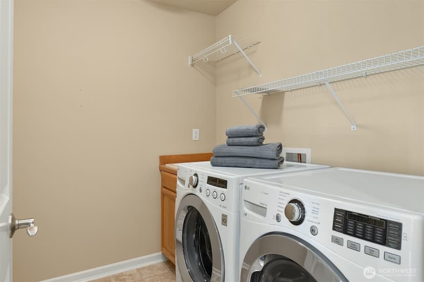 Property photo for 10337 155th Avenue NE, Redmond photo 36