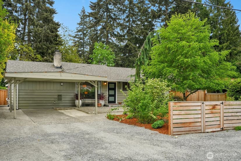 Property photo for 17542 10th Avenue NE, Shoreline