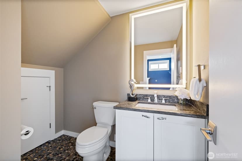 Property photo for 6779 Columbia Beach Drive, Clinton photo 21