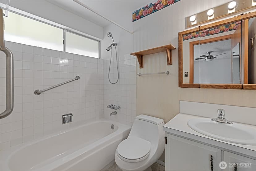 Property photo for 6323 89th Avenue W, University Place photo 27