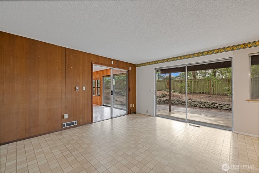 Property photo for 6323 89th Avenue W, University Place photo 17
