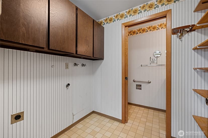 Property photo for 6323 89th Avenue W, University Place photo 13