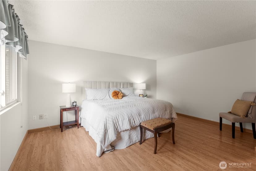 Property photo for 26631 Carnaby Way, Kent photo 12