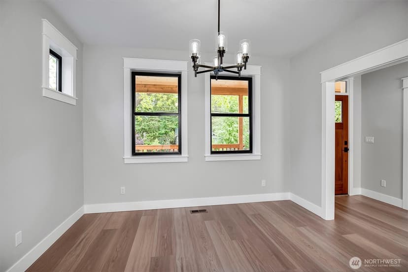 Property photo for 8173 Silva Ave SE, Snoqualmie photo 5