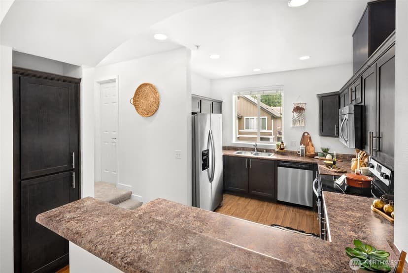 Property photo for 1900 Weaver Road #G103, Snohomish photo 6