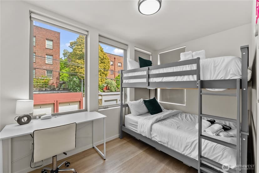 Property photo for 1118 16th Avenue #A, Seattle photo 11