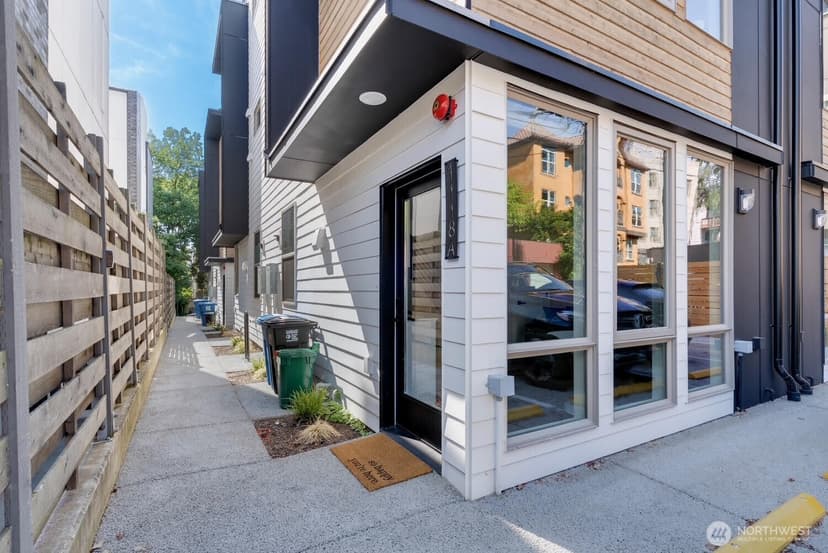Property photo for 1118 16th Avenue #A, Seattle photo 30