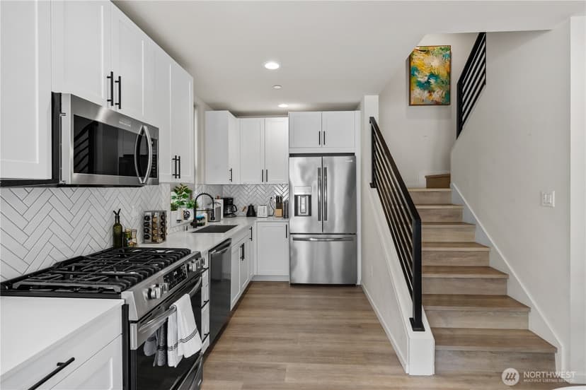 Property photo for 1118 16th Avenue #A, Seattle photo 10