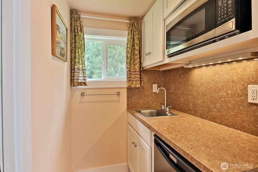 Property photo for 961 Sandy Point Road, Langley photo 29