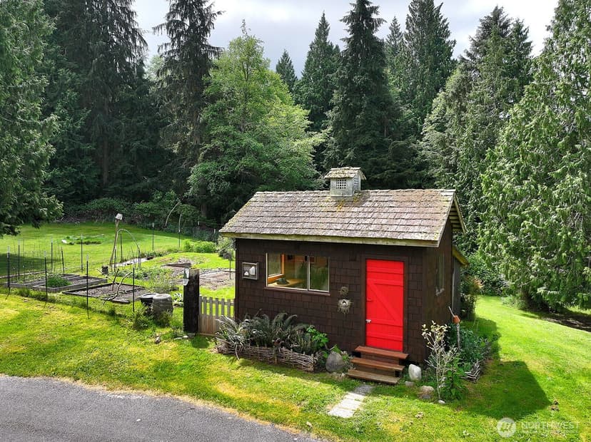 Property photo for 961 Sandy Point Road, Langley photo 31