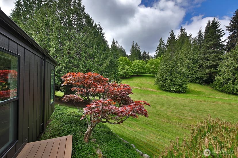Property photo for 961 Sandy Point Road, Langley photo 37