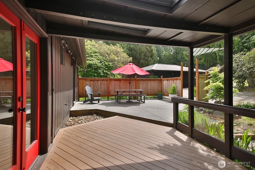 Property photo for 961 Sandy Point Road, Langley photo 25