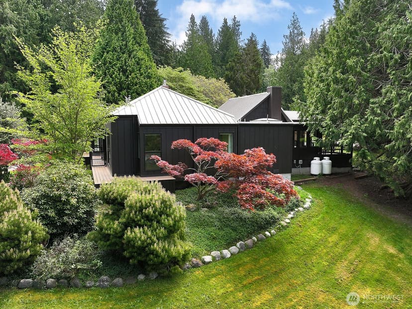 Property photo for 961 Sandy Point Road, Langley photo 38