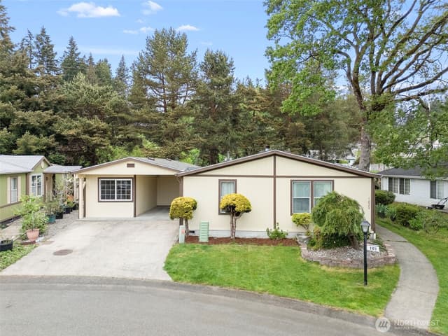 Property photo for 1829 137th Street E #101, Tacoma