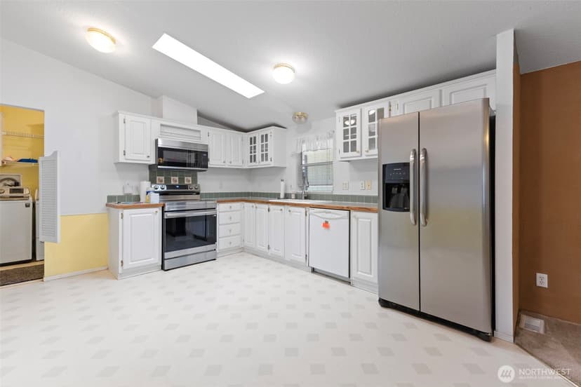 Property photo for 1829 137th Street E #101, Tacoma photo 6