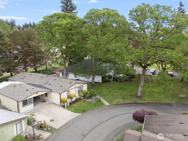 Property photo for 1829 137th Street E #101, Tacoma photo 2