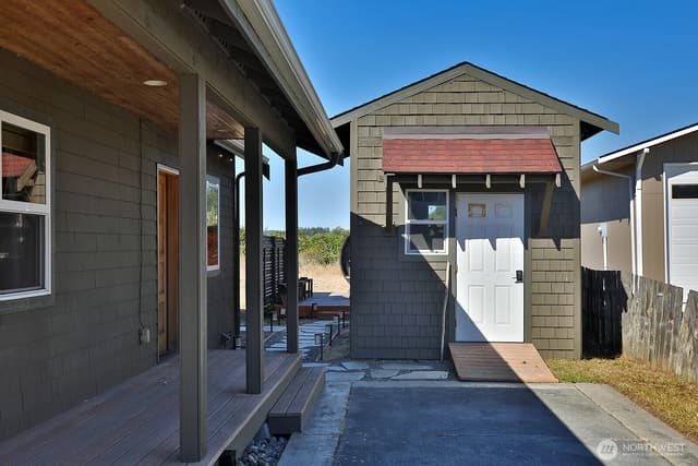 Property photo for 2633 Sunlight Beach Road, Clinton photo 5