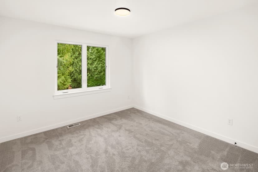 Property photo for 13710 42nd Avenue SE, Mill Creek photo 17
