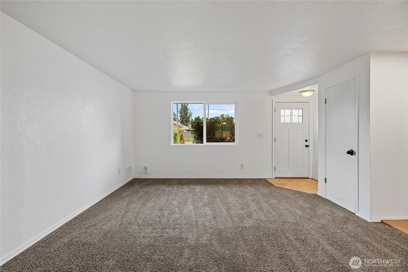 Property photo for 326 W Marion Street, Arlington photo 5