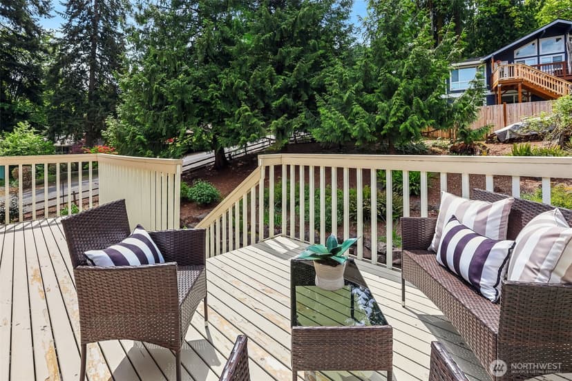 Property photo for 155 Capella Drive NW, Issaquah photo 29