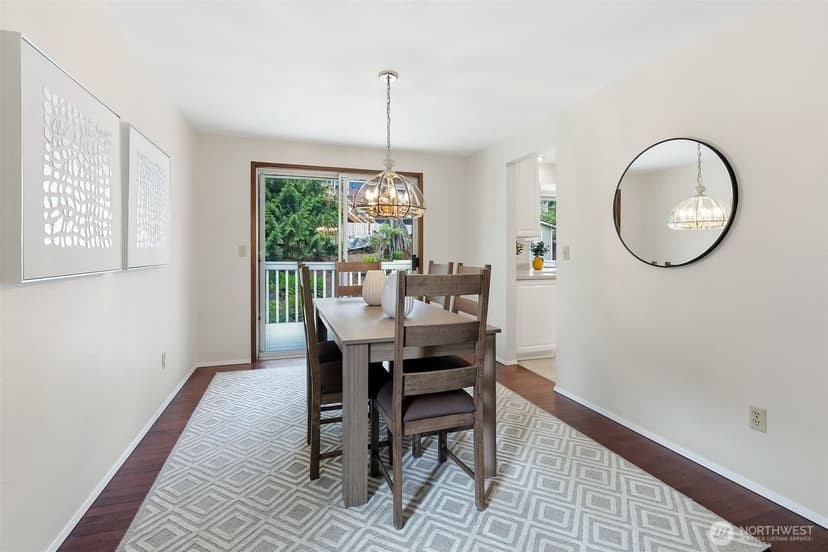 Property photo for 155 Capella Drive NW, Issaquah photo 5