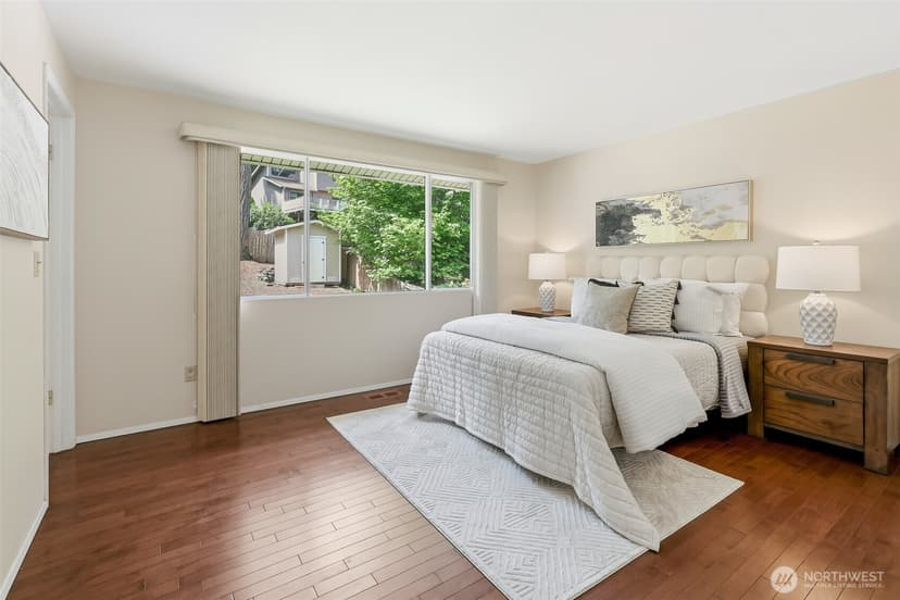Property photo for 155 Capella Drive NW, Issaquah photo 9