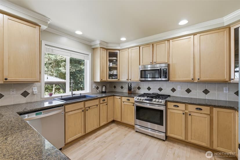 Property photo for 19010 5th Street E, Lake Tapps photo 12