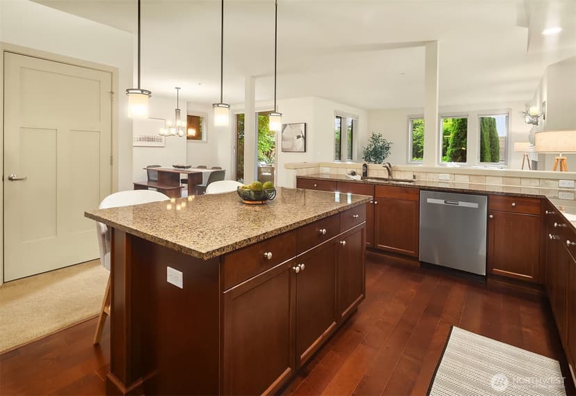 Property photo for 316 Walnut Street #103, Edmonds photo 6
