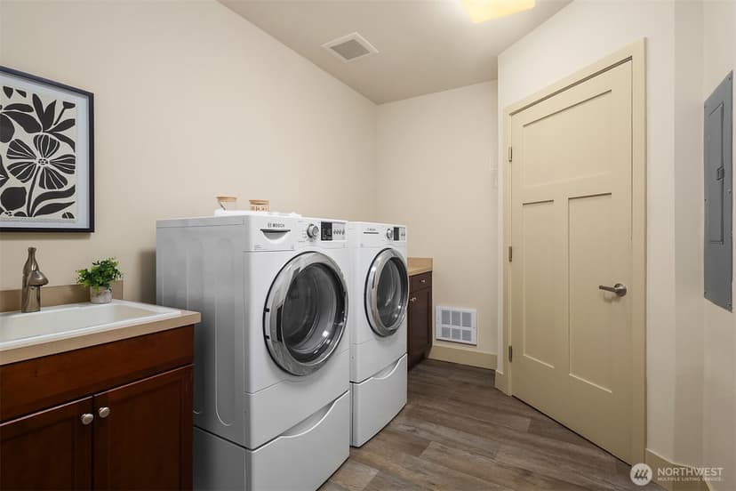 Property photo for 316 Walnut Street #103, Edmonds photo 22