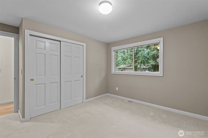 Property photo for 16438 SE 22nd Street, Bellevue photo 25