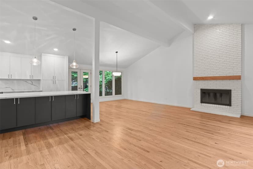Property photo for 16438 SE 22nd Street, Bellevue photo 6