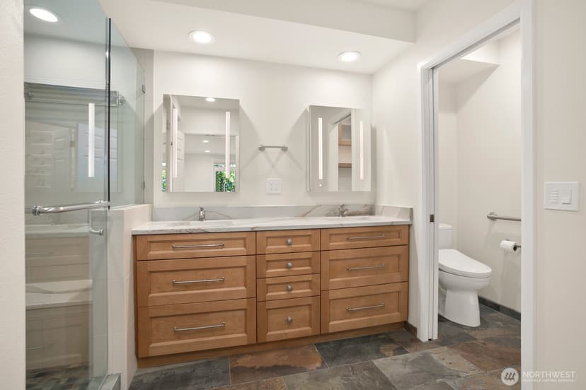 Property photo for 102 State Street S #206W, Kirkland photo 17