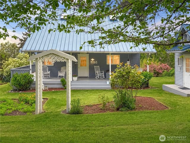 Property photo for 38 M Cascade Drive, Hat Island photo 2