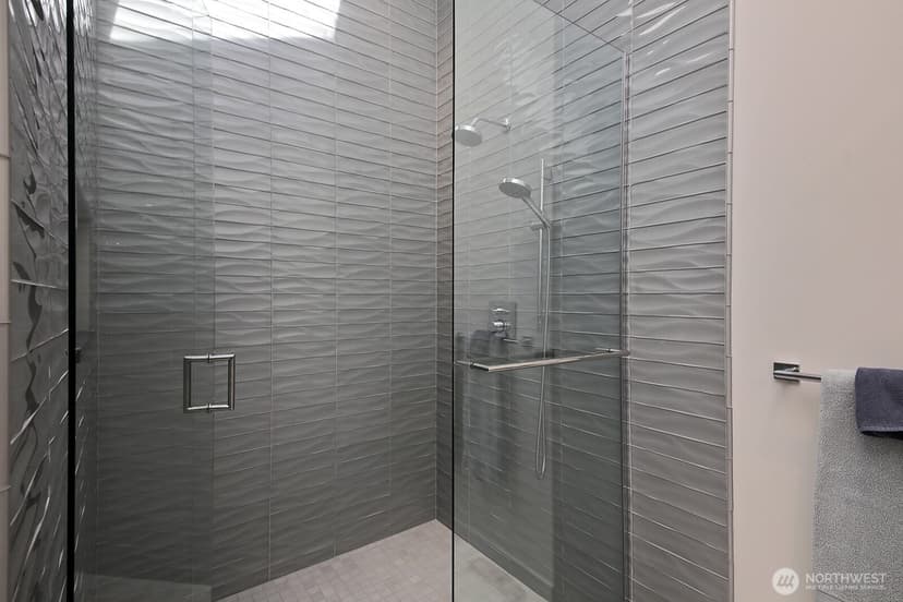 Property photo for 4654 Strawbridge Lane, Langley photo 13