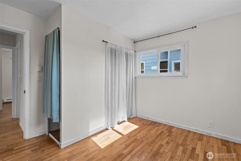 Property photo for 264 Taylor Ave NW, Renton photo 24