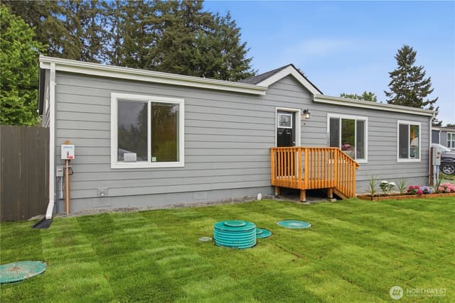 Property photo for 15801 85th Avenue E, Puyallup photo 2