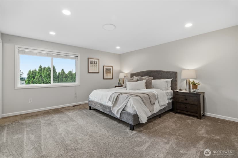 Property photo for 2017 Jones Circle SE, Renton photo 21