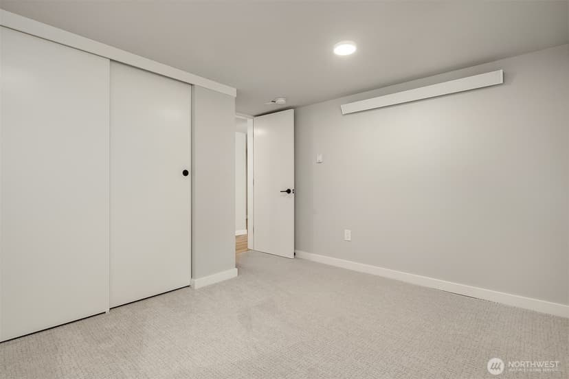 Property photo for 2302 E Pike Street, Seattle photo 22
