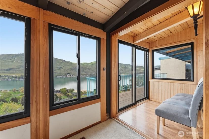 Property photo for 820 W Golf Course Drive, Chelan photo 11
