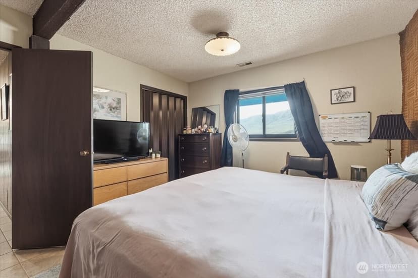 Property photo for 820 W Golf Course Drive, Chelan photo 18