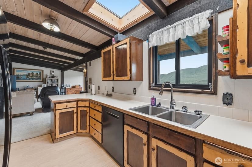 Property photo for 820 W Golf Course Drive, Chelan photo 15